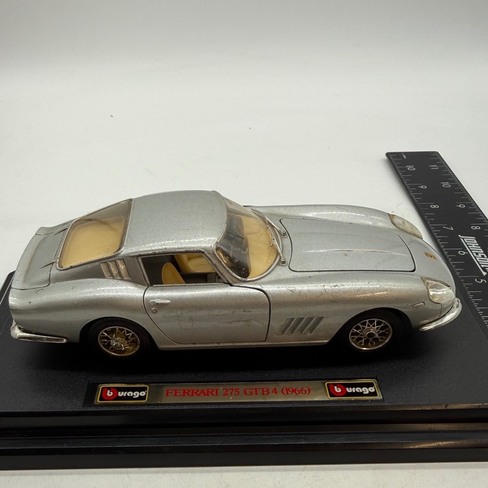 Bburago Ferrari 275 GTB 4 1966 Silver Diecast 1/24 Scale Model Car Italy Base